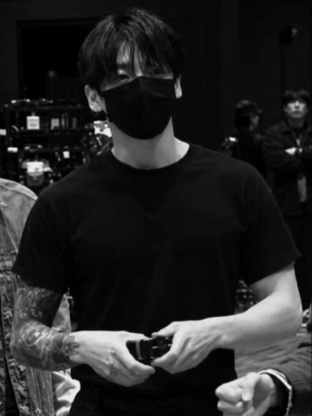 JEONKH_'s tweet photo. jeon jungkook ★. https://t.co/tBl6ExUmoi