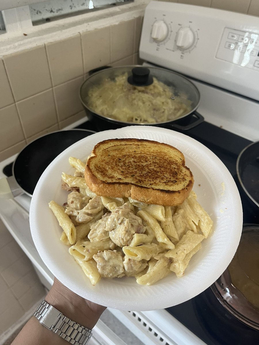 Kiimmiee___'s tweet photo. pasta pene 🤤🤤 https://t.co/B1Ti4sUHPM