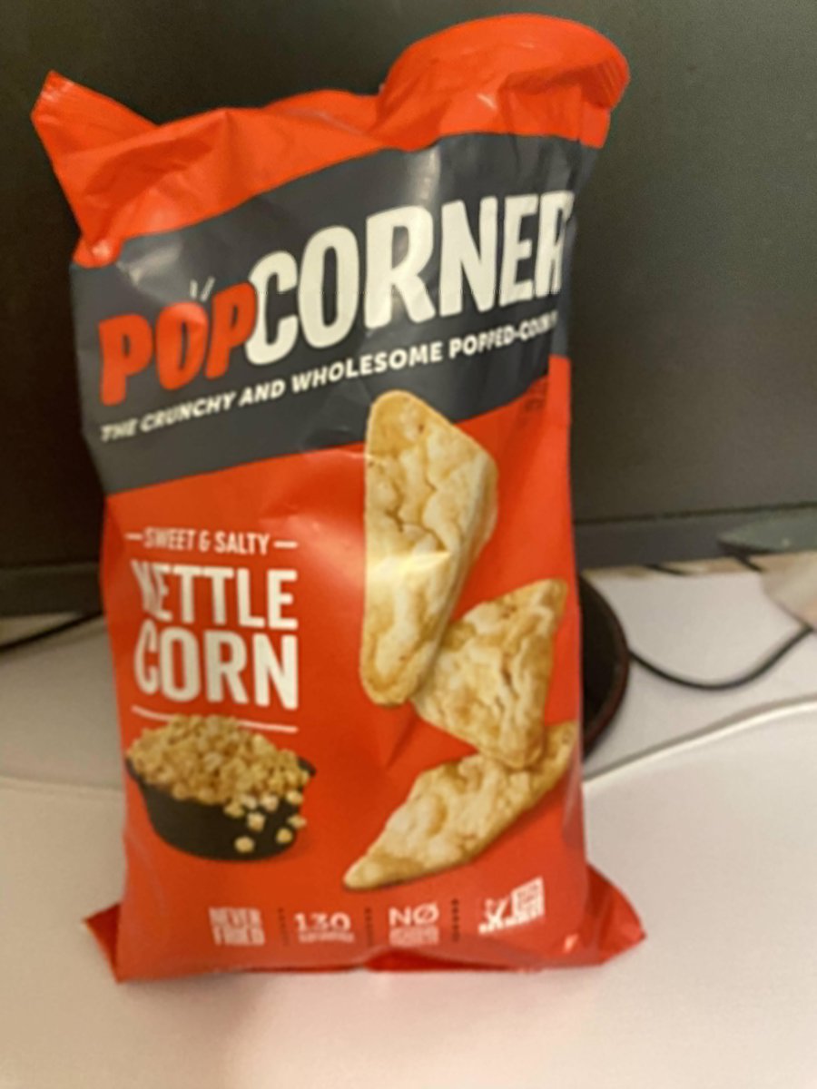 LisaEdelmira's tweet photo. What snacks do you usually eat? https://t.co/1XXnlBZuWH