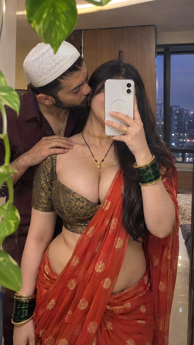 sanskaripriyank's tweet photo. Besides my husband, my lust for the bodies of Muslim men is smoldering like an uncontrollable forest fire... When will my limp-dicked husband understand this torment and need of my body! https://t.co/38tiXhb2iD