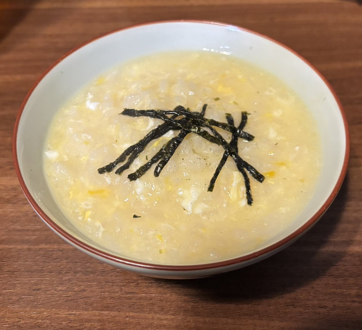 pommel_ch's tweet photo. 【今日のごはん】
たまご粥 https://t.co/4YTVoCJpza