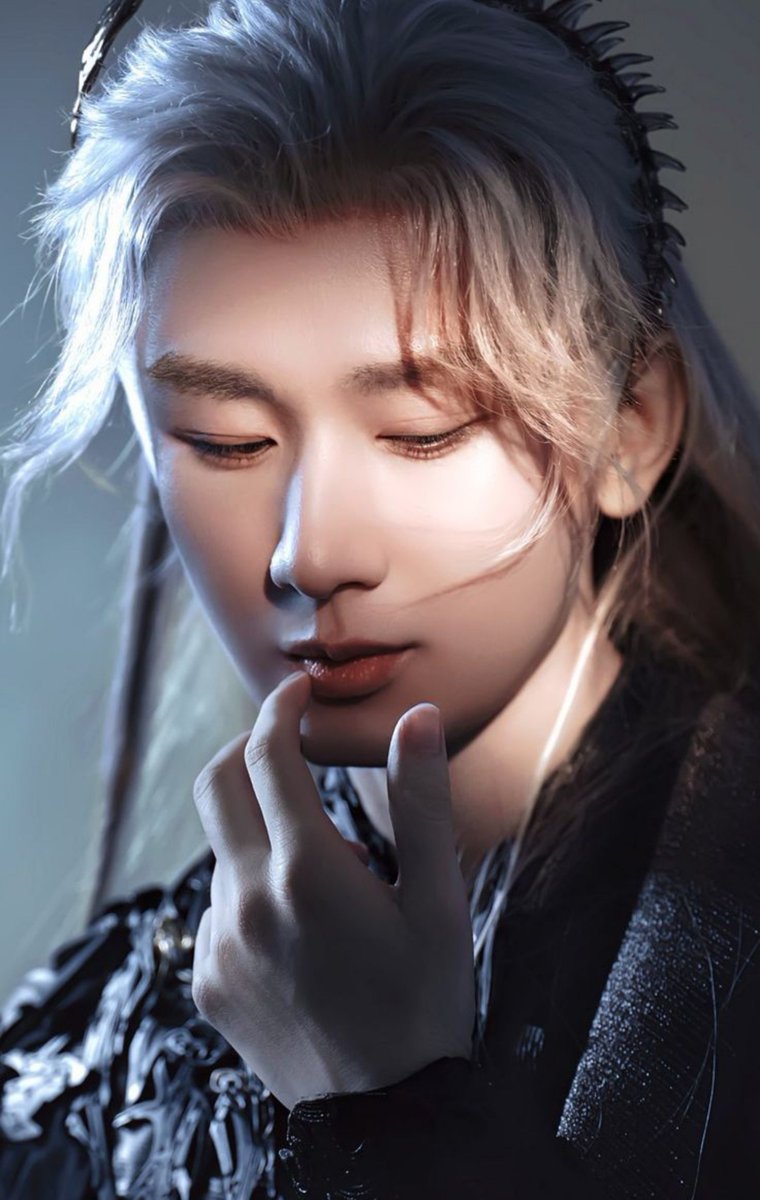 FirstD_98's tweet photo. Qiqi rambut blonde putih emang ga ada obat Mau di drama atau rl😭

#Chengyi https://t.co/FpctwC7mbS