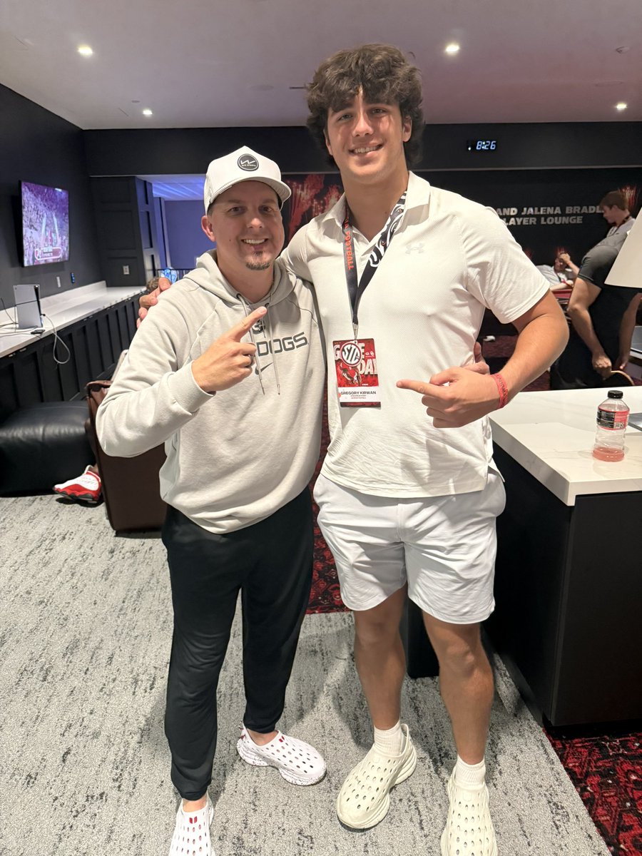 GregHkir84's tweet photo. After a great visit to Athens!! I am proud to announce that I have received an offer from the University of Georgia!!! Go Dawgs!!!
@GeorgiaFootball @UGAAthletics @DAWGHZERECRUITS @RivalsHS @gkjrii28 @KimLKirwan @LAmustangFB @DilfersDimes @PrepRedzoneTN @SECNetwork https://t.co/0NCaB5lhp2