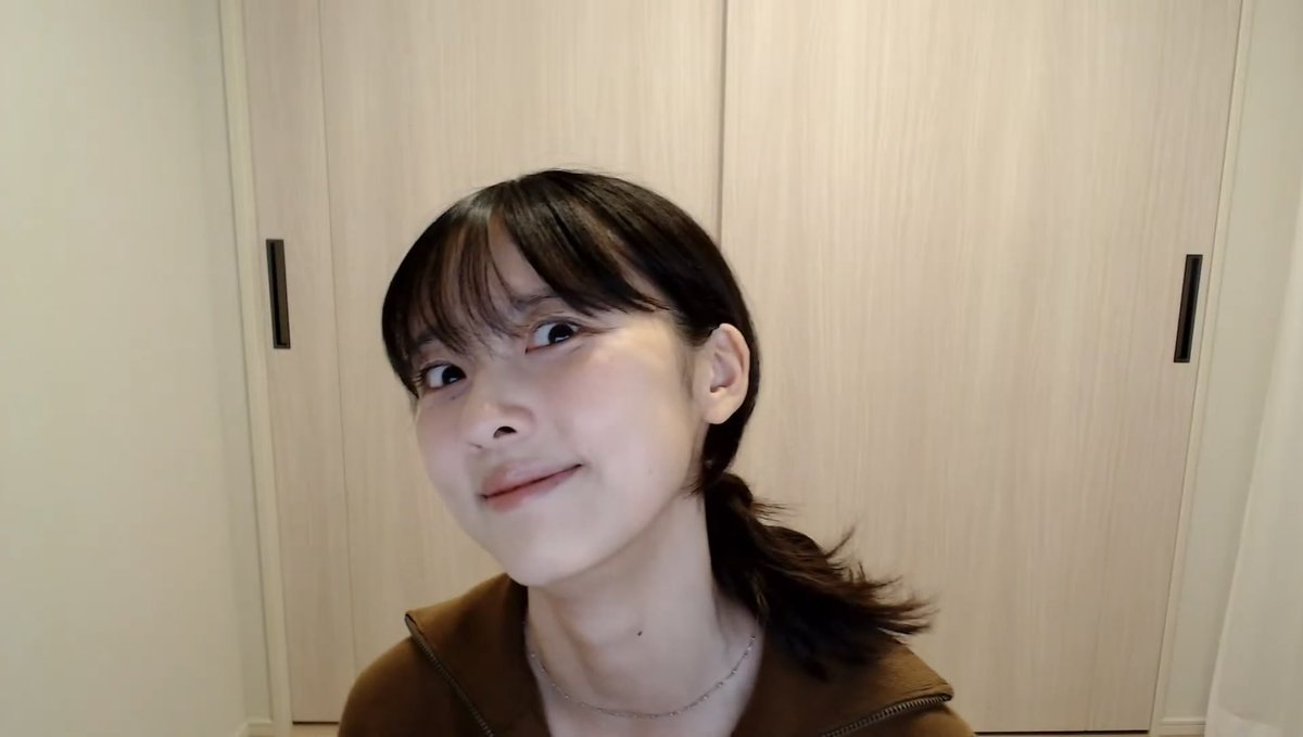ranglergyu's tweet photo. こういうはち切れそうなネックレスたまらん
首締まるの好きなのかと想像しちまうよ https://t.co/pzxEHsmICA