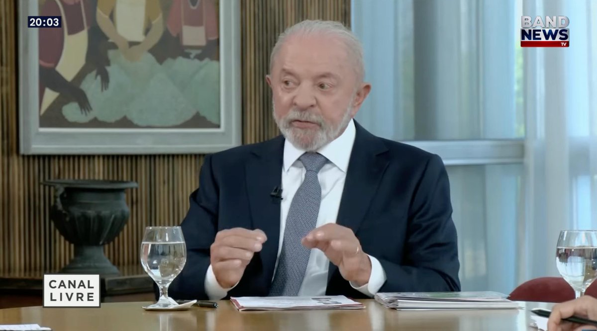 MidiaNINJA's tweet photo. “A única vez na história que esse país ganhou investimento foi no meu governo. Duas vezes a gente foi reconhecido como economia estável.”

Lula na Band , Canal Livre https://t.co/MAhFxPFCwx