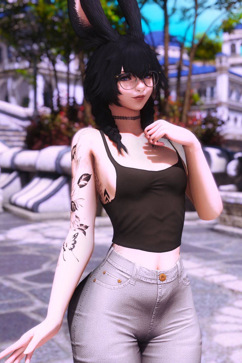 itsrazz_'s tweet photo. I'm not getting distracted with warframe nope nuh uh >.> https://t.co/LyDQ374TFv