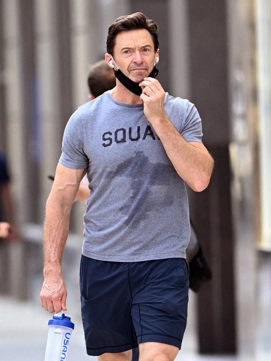 moopiezel's tweet photo. Hugh Jackman wearing shorts https://t.co/lmMkEqPZTL