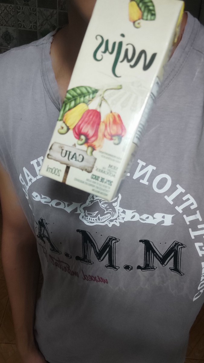 joaodiabodomal's tweet photo. tô bebendo suco e ela dando blow https://t.co/s8i4TQli2K