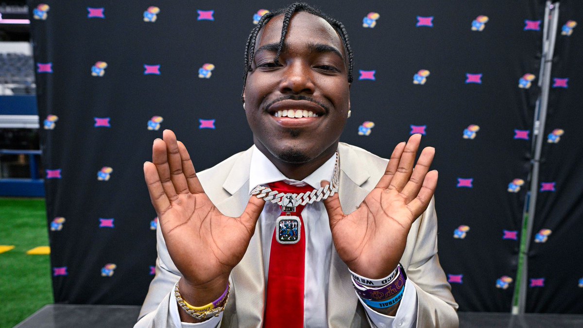 SteveCumFull's tweet photo. If the packers lose to this guy next week I’m not going to be happy https://t.co/4iMmaFrPRv