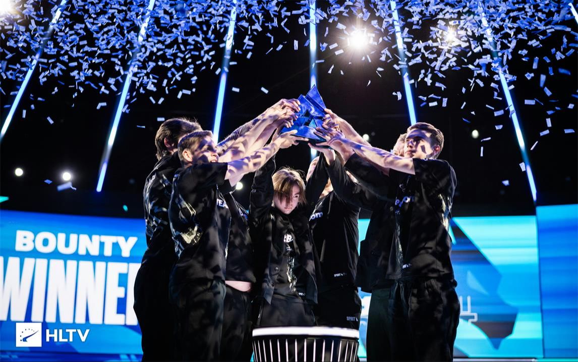 bigyegbak's tweet photo. [Refer to 壹壹漳燃]，burn bright for every moment — this team’s spark never fades. https://t.co/MvgeDptdru