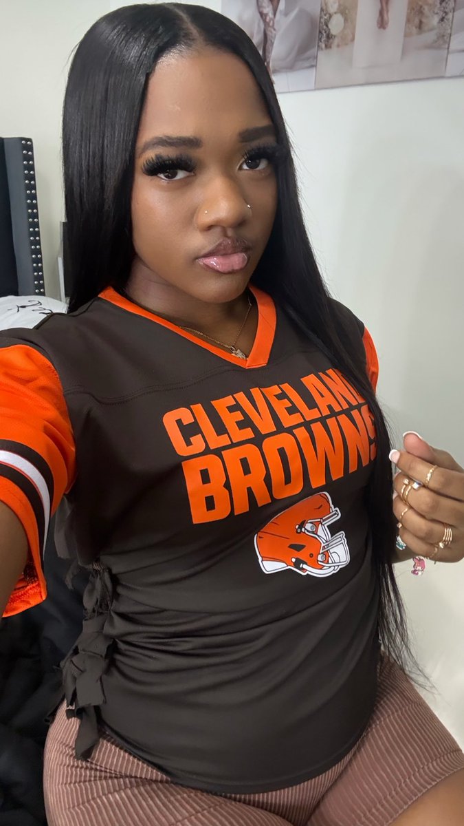 fleekedbynaee's tweet photo. 😙 https://t.co/PIVtYp4pvJ