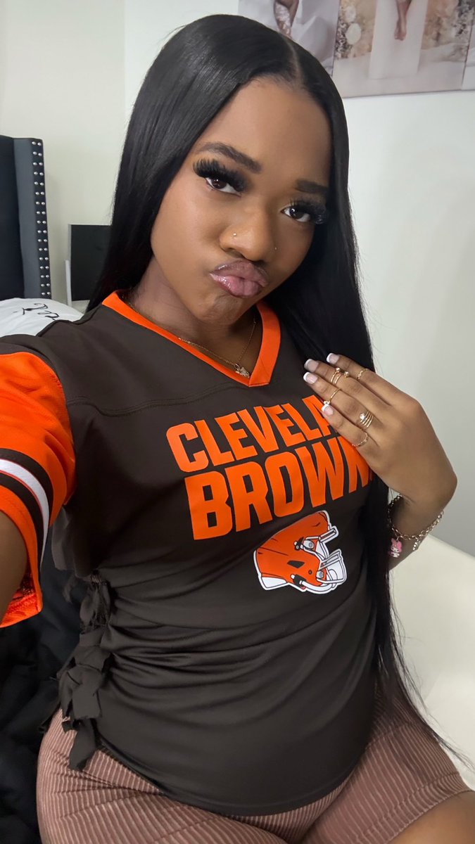fleekedbynaee's tweet photo. 😙 https://t.co/PIVtYp4pvJ
