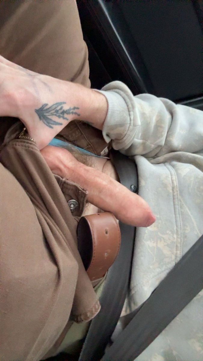 theuncutboy's tweet photo. #nsfw #nsfwseattle #seattle #washington #pnw Seattle/ PNW Twinks where ya at??? I’m tryna collab. https://t.co/f05IvpxcpC