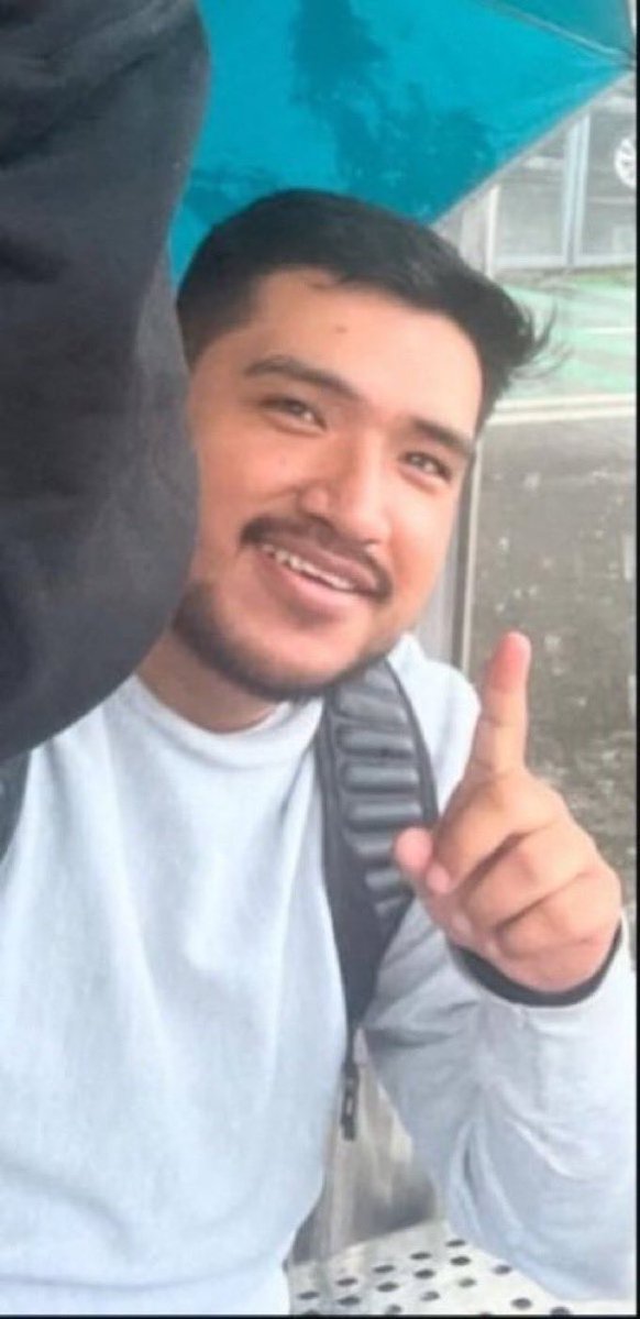 labor6ib's tweet photo. 🚨| Base a investigaciones se CONFIRMA que el que doxeo, y ordenó el hate o odio hacia Team Mafia (Spreen), fue un mentado “Checo El Bot”, al parecer este personaje es el que comanda esas comunidades y el encargado de formentar el odio. @Checoelbott 🤮 https://t.co/3lfBivTct8