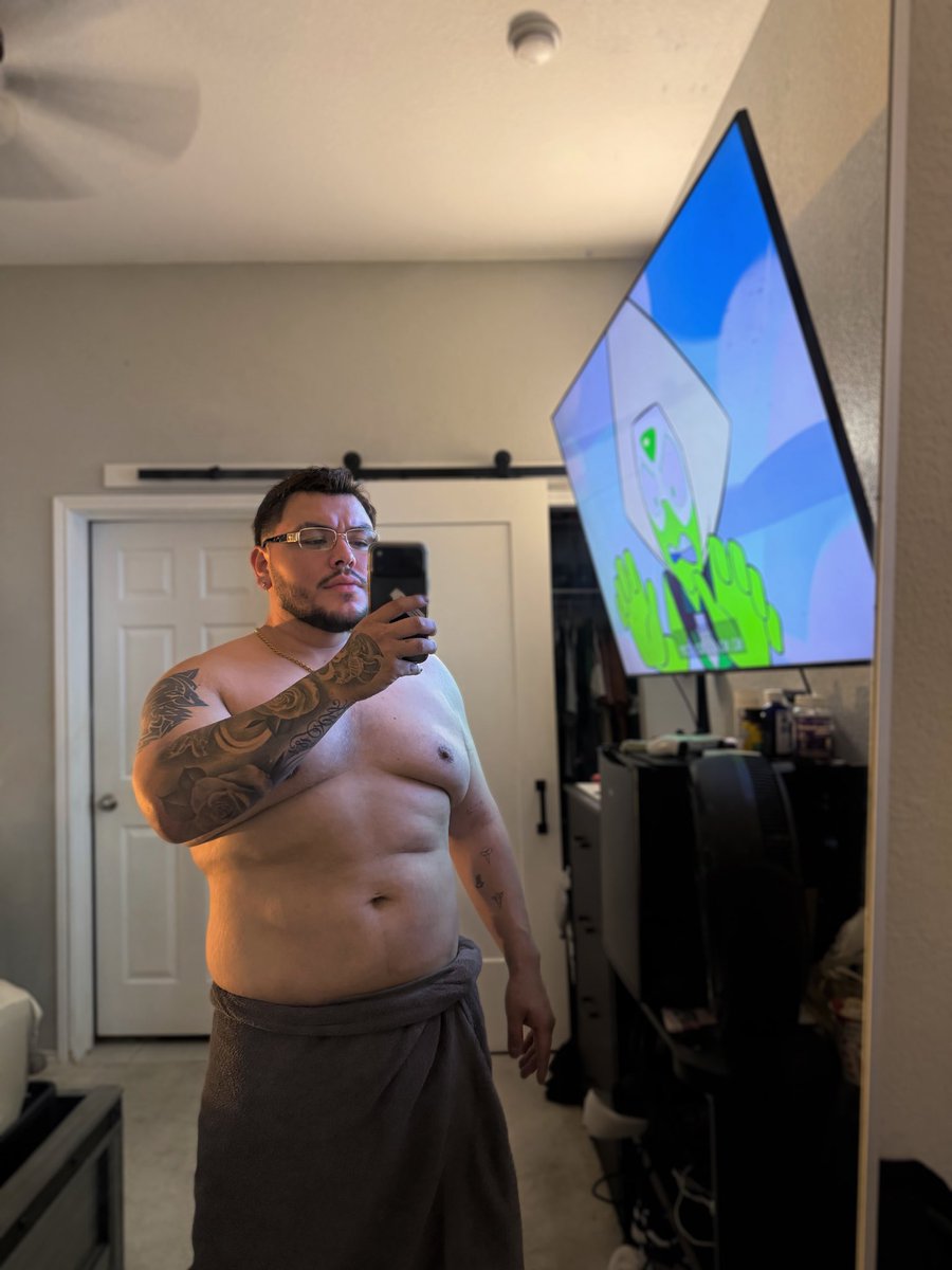 miggydtx's tweet photo. Fresh out the shower 💪🏽 https://t.co/iV9apgKMZK