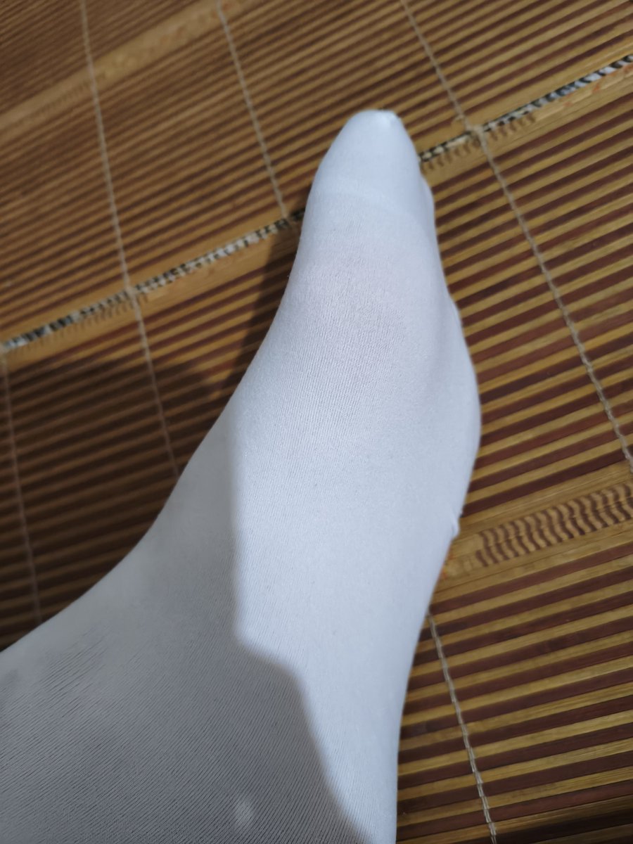 xuoobdm's tweet photo. 给你们看看不到39的大🦶🥵 https://t.co/G3DuDCYtC4