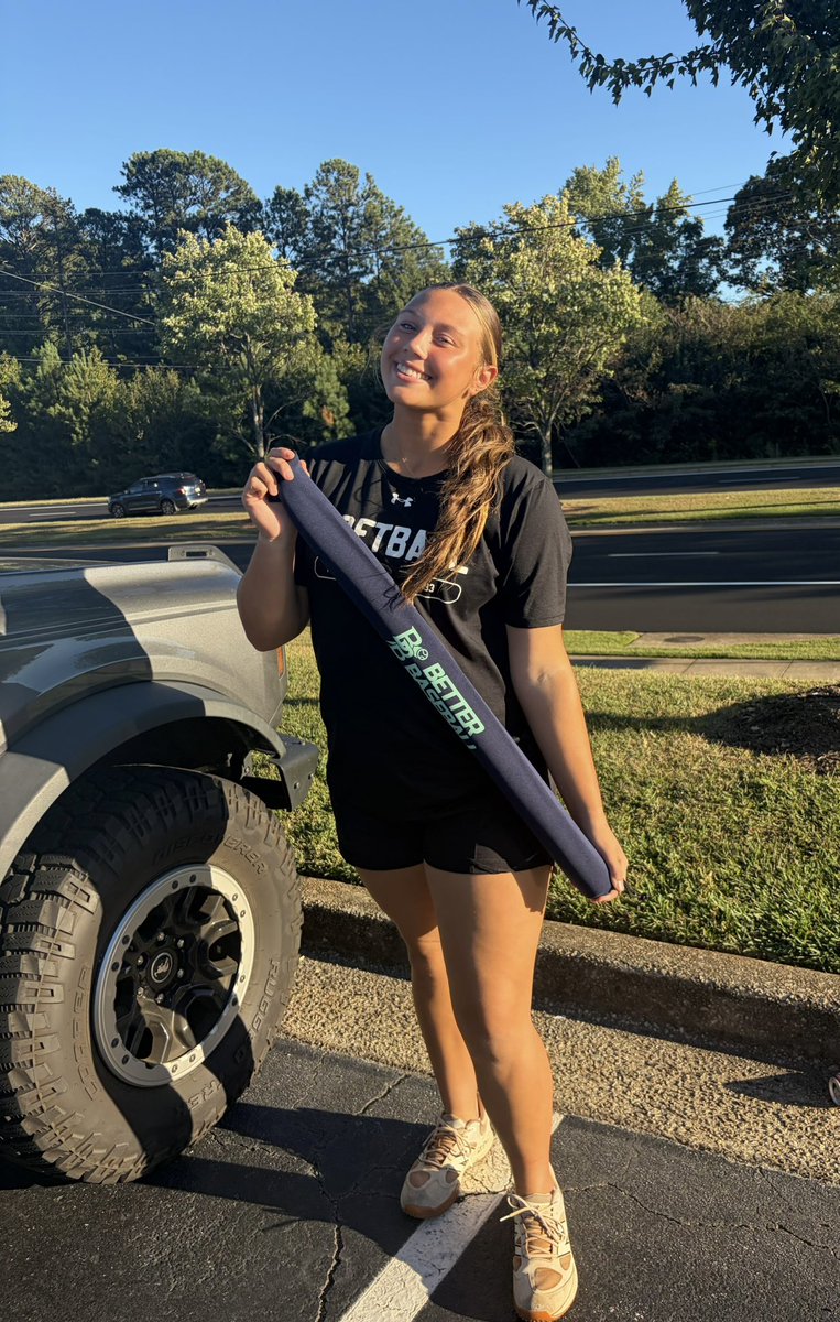 ZoeBerry2031's tweet photo. Starting my birthday week off with a new bat and a New exit velo PR off the hit trax. 

85mph!! 💪🏽

I hit it multiple times. Apparently I beat the record at better baseball in Marietta for girls exit velo and the workers were trying to beat me😂 fun day with my mom. So thankful for her always making sure I have the best equipment and working hard to provide for me and my sisters. Looking forward to hitting the field soon and using my new bat with my @AGTReece14U team! @CHSTrojanSB @AGTamborra #classof2031 #pitcherswhohit #marucci @Maruccifp @UGACoachTony @UGASoftball @MikeDavo17 @CoachMalveaux @RazorbackSB @AlabamaSB @UACoachMurphy @OU_Softball
