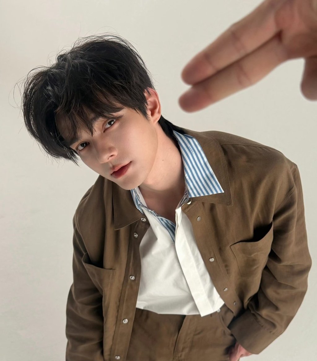 sanjji45's tweet photo. 우리 집 왼 변천사
당신의 선택은? https://t.co/4aFLKDPMlH
