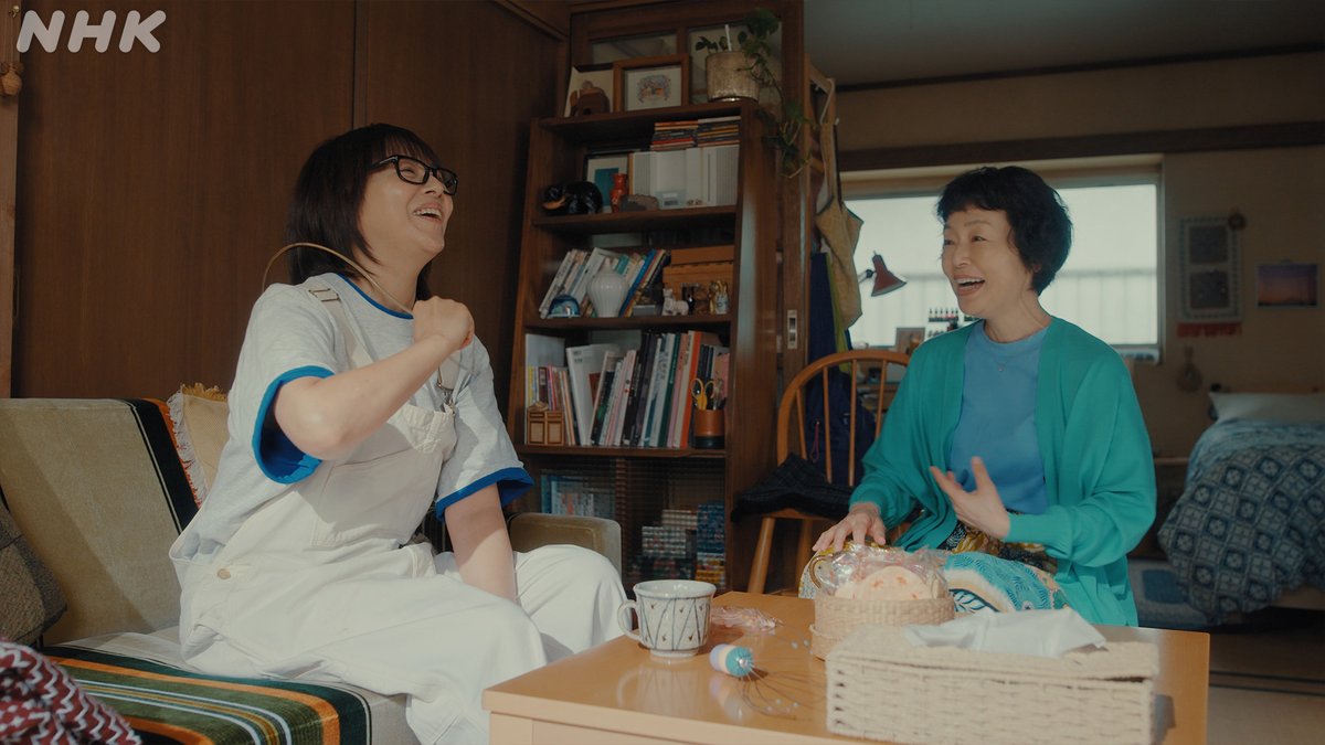 nhk_dramas's tweet photo. ドラマ10【#団地のふたり】 
第9回は29(火)夜10時
野枝(#小泉今日子)の母・節子(#丘みつ子)が軽い脳梗塞を起こし、リハビリが必要に。野枝は終の棲家に対する両親の意外な思いを知り、呑気だった自分を恥じる。
奈津子(#小林聡美)も今の家に住み続けられるのか悩んでいた。
https://t.co/bQnyYjHhVP https://t.co/NZqp2uP33N
