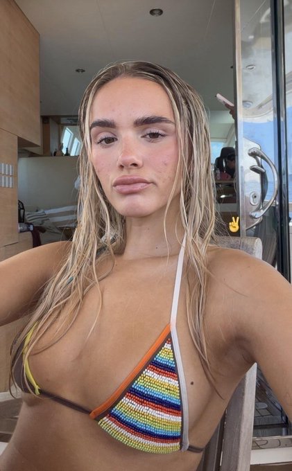SophiaWilsonRP's tweet photo. Mwahhh https://t.co/gPVev08H9I