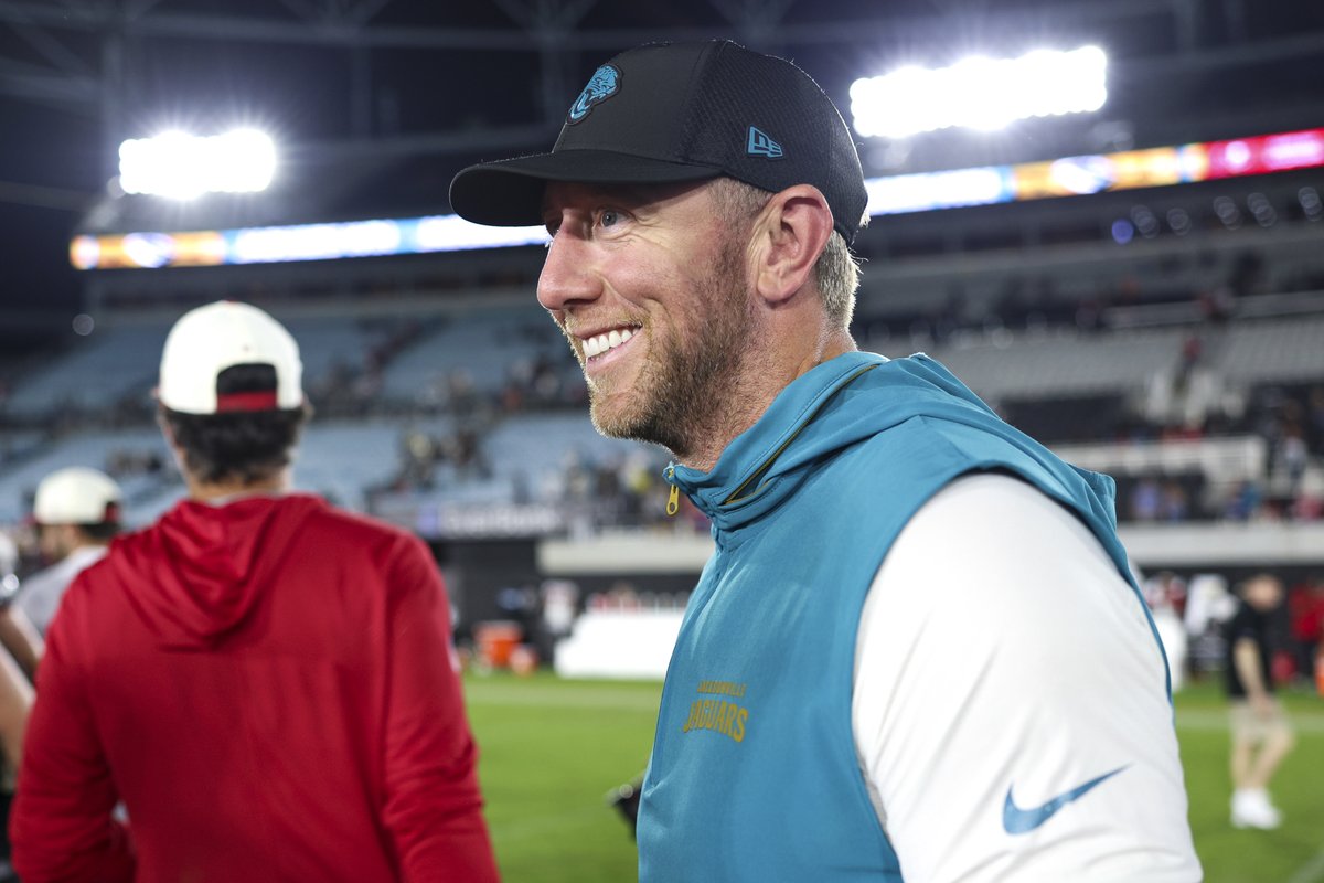BetMGM's tweet photo. Bucs since losing Liam Coen: 8-12 record
Jags since hiring Liam Coen: 15-5 record

Don't let a generational talent walk out of your building https://t.co/qcgOfd3G2Z