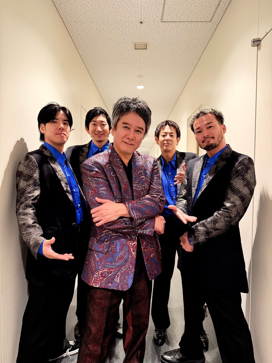 kazz_nishikiori's tweet photo. 楽しんでたら終わっちゃった・・・
て感じの配信LIVEでした。
支えてくれていたのは、みんなパパイヤ君側のスタッフの方達です。
お越しくださった皆様、配信を観てくださった皆様、ありがとうございました。 https://t.co/icckYaKxKN