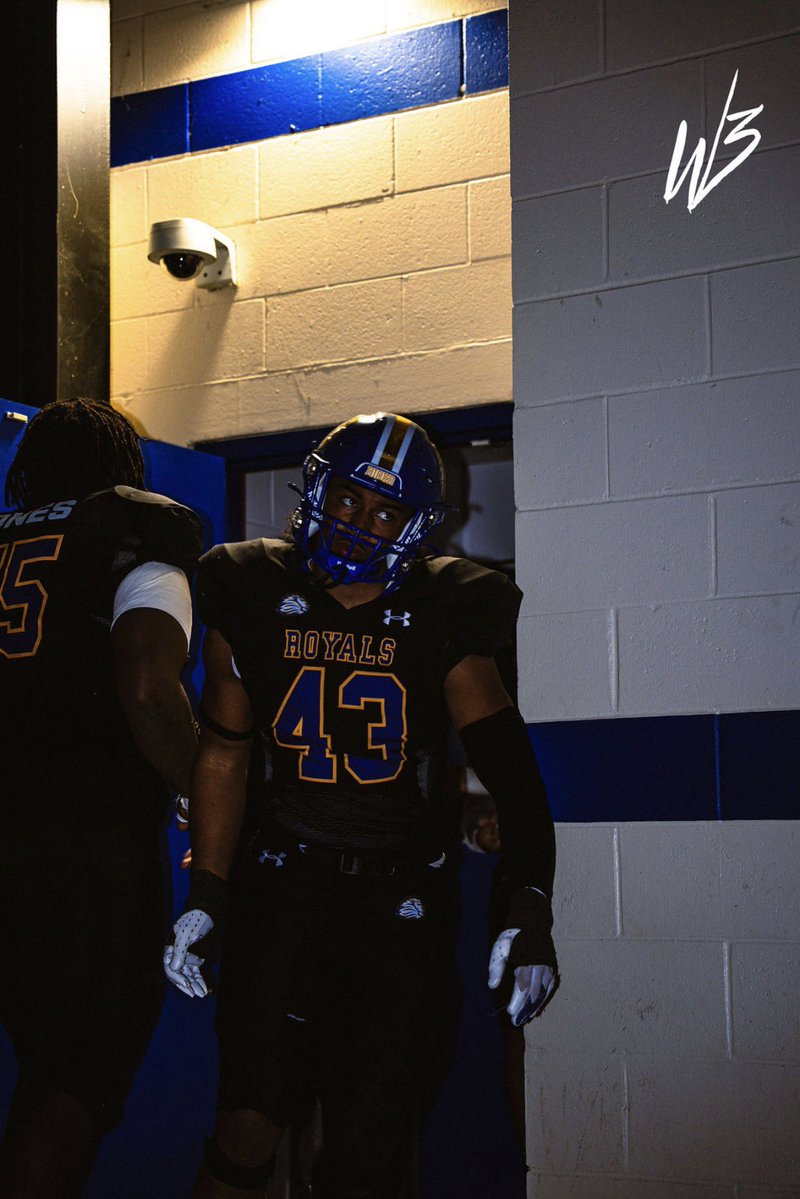 Royals__FB's tweet photo. Time 2 Get It ๐ฆ๐๐
@JeffConawayTFA
@DjRumph
@jaylenjohnson_8
@Quez_2shifty3
#B4B
#PTBD https://t.co/PXynoOoT5x