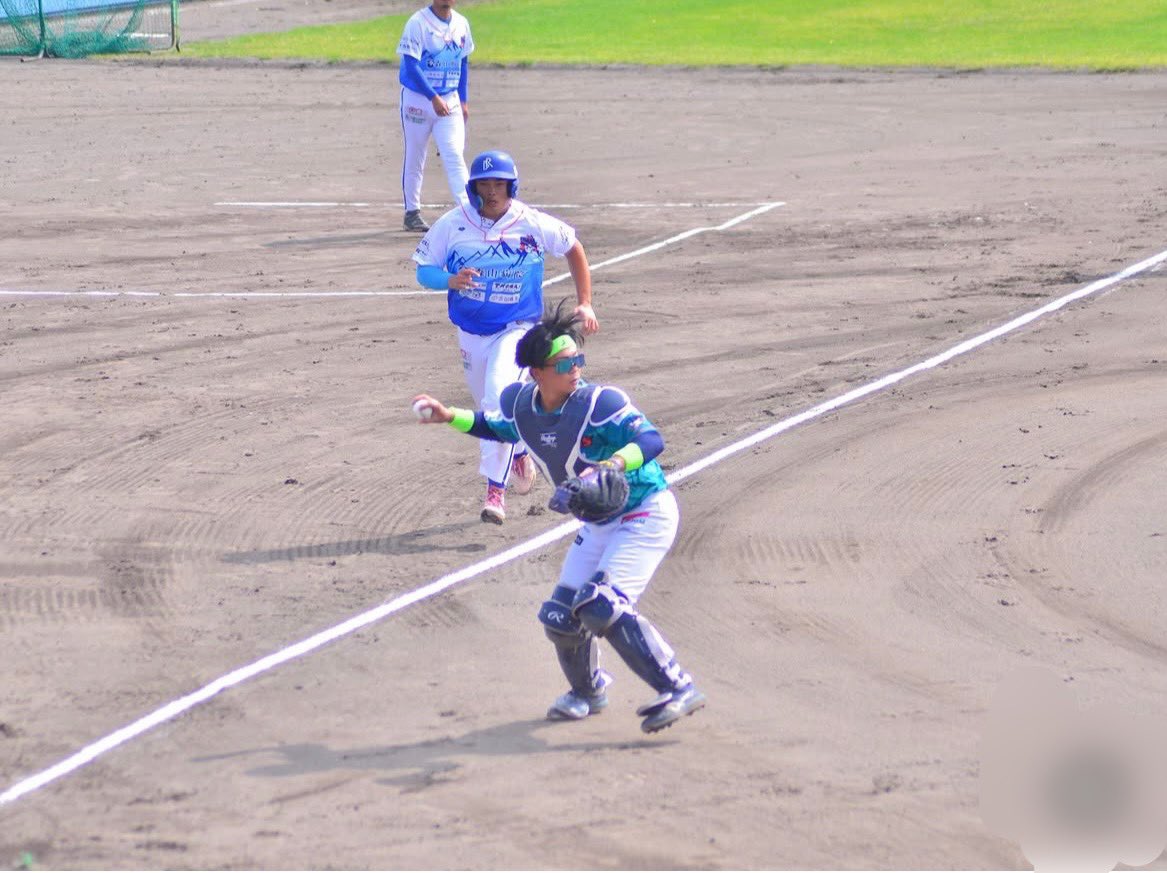 yuu88389daisuki's tweet photo. おはようございます
息子・金井悠政の2026年シーズンが終了しました⚾️

北海道・旭川ビースターズでプレーし、今季は本塁打王・打点王の二冠を獲得🏆🏆

父親としては、ちょっと自慢したくなる結果です（笑）

でも何より嬉しいのは、遠く北海道の地で多くの皆さんに支えていただき、一年間野球と向き合い、最後まで戦い抜いたこと。

球団関係者、スポンサー、チームメイト、そして応援してくださった皆様、本当にありがとうございました。

悠政、一年間お疲れさま！
次の挑戦も父親として応援しています⚾️

#金井悠政 
#旭川ビースターズ 
#北海道ベースボールリーグ 
#独立リーグ #野球