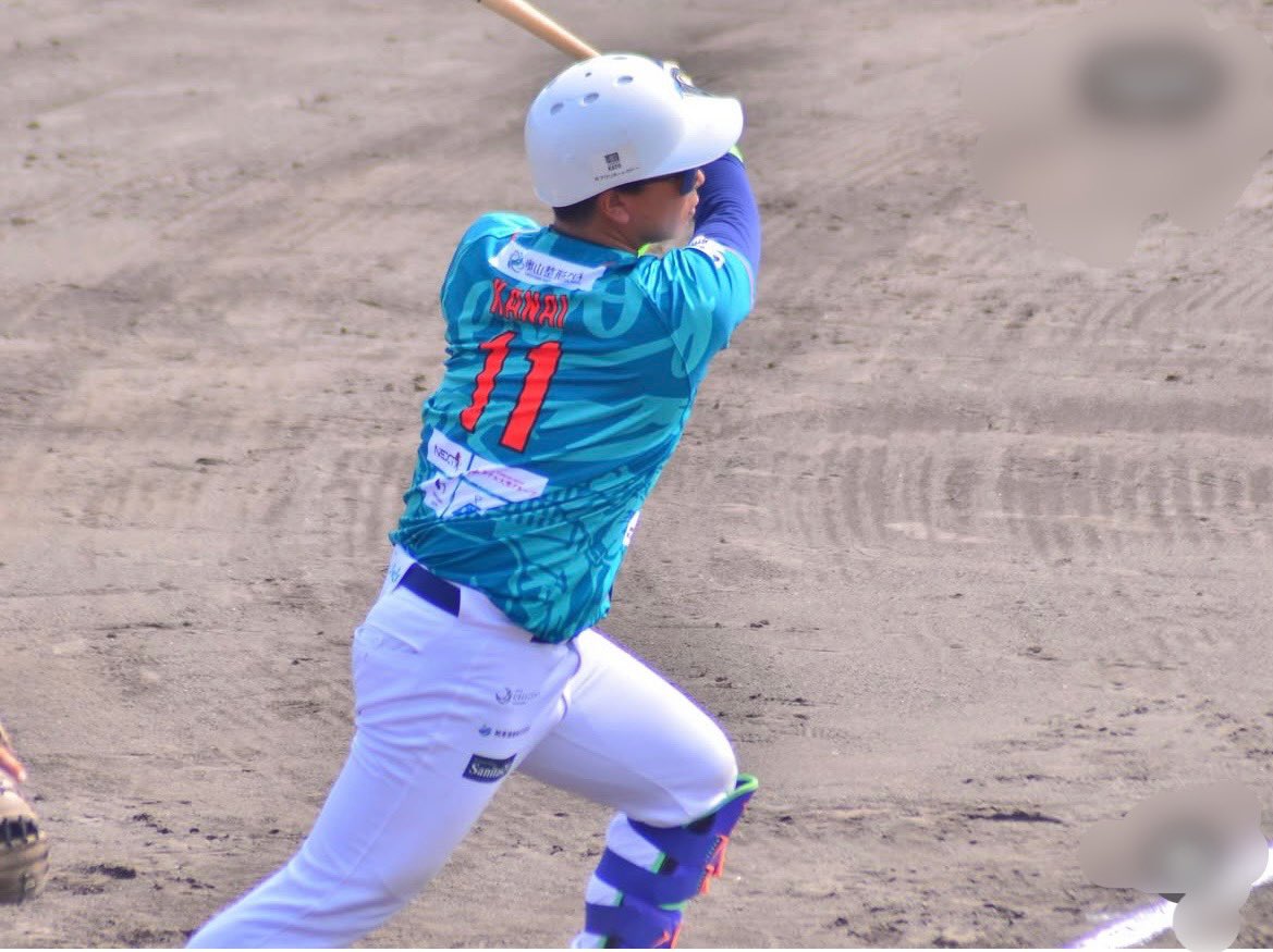 yuu88389daisuki's tweet photo. おはようございます
息子・金井悠政の2026年シーズンが終了しました⚾️

北海道・旭川ビースターズでプレーし、今季は本塁打王・打点王の二冠を獲得🏆🏆

父親としては、ちょっと自慢したくなる結果です（笑）

でも何より嬉しいのは、遠く北海道の地で多くの皆さんに支えていただき、一年間野球と向き合い、最後まで戦い抜いたこと。

球団関係者、スポンサー、チームメイト、そして応援してくださった皆様、本当にありがとうございました。

悠政、一年間お疲れさま！
次の挑戦も父親として応援しています⚾️

#金井悠政 
#旭川ビースターズ 
#北海道ベースボールリーグ 
#独立リーグ #野球