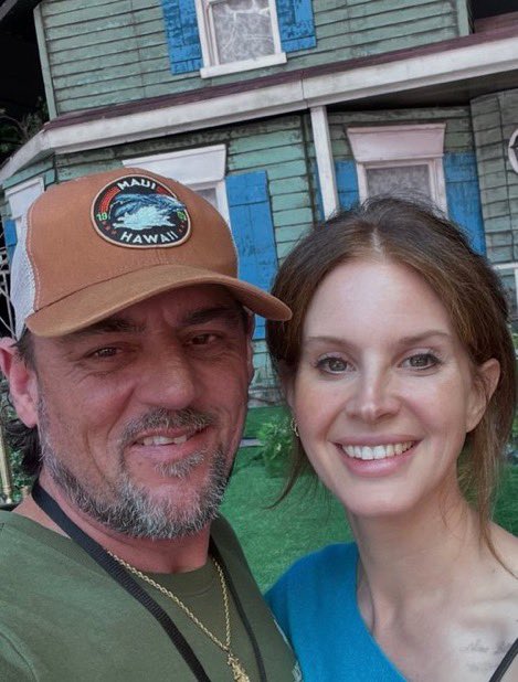 dyingfood's tweet photo. incels: what’s the excuse this time?

not rich
not 6ft
not good looking at all

literally married to lana del rey (net worth $30 million USD)

the blackpill is ALWAYS wrong!!!! https://t.co/K3c9gRGuhc