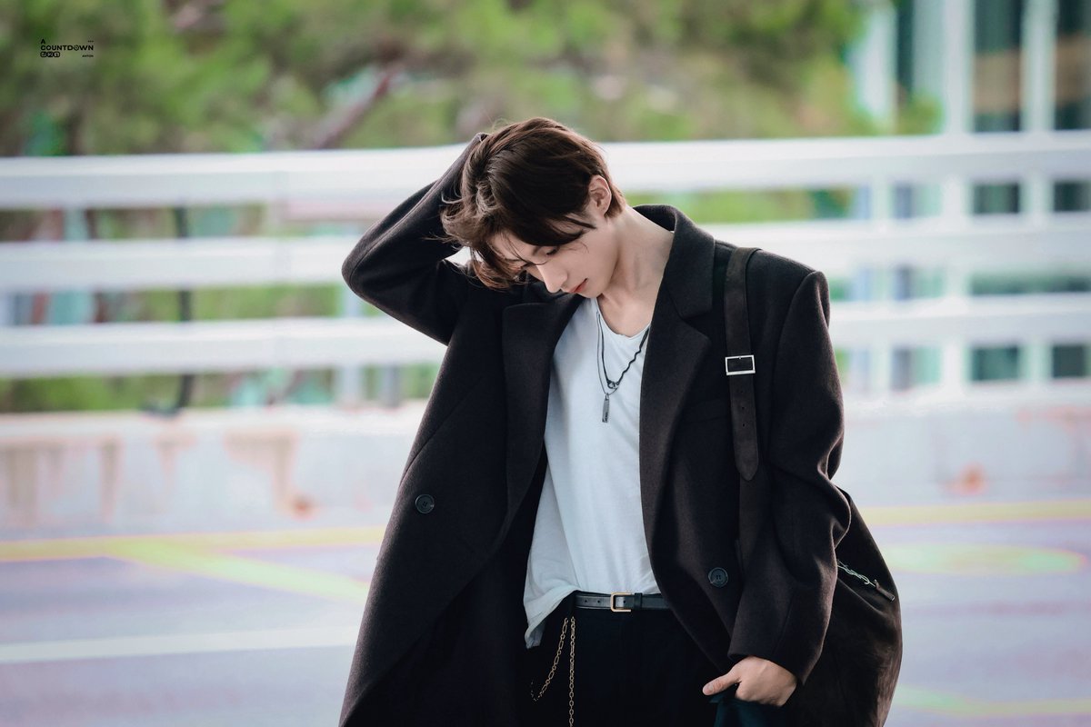 ACOUNTDOWN321's tweet photo. 260928 ICN

#ANTON #앤톤 #찬영 #RIIZE #라이즈 #ANTONxSaintLaurent https://t.co/NE8S4HEal6