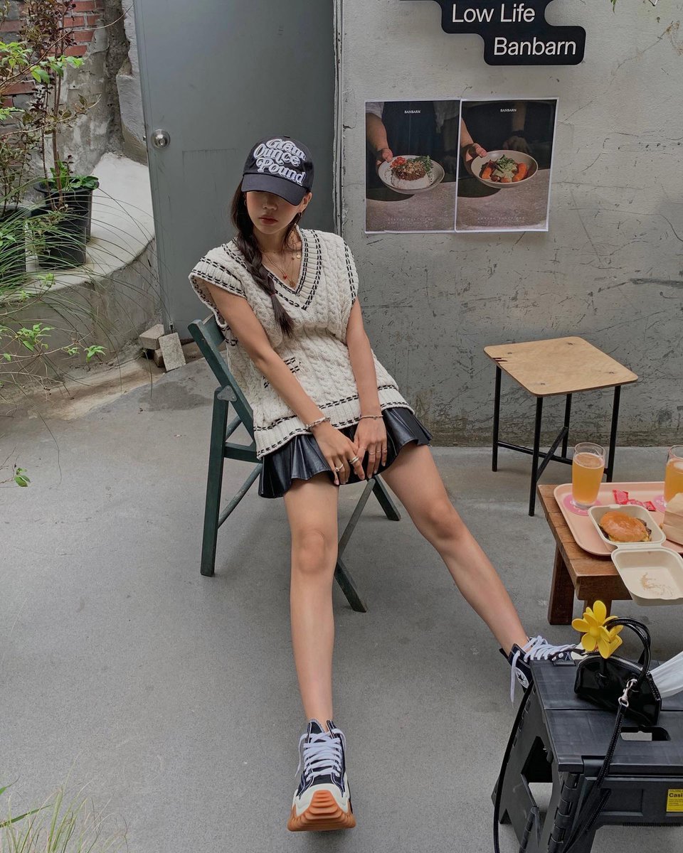 vanessaninffa's tweet photo. 成功への近道なんてない。地道な努力こそが最大の武器だ。今日も一日お疲れ様！ ☕
YedC https://t.co/HSMy71PO16