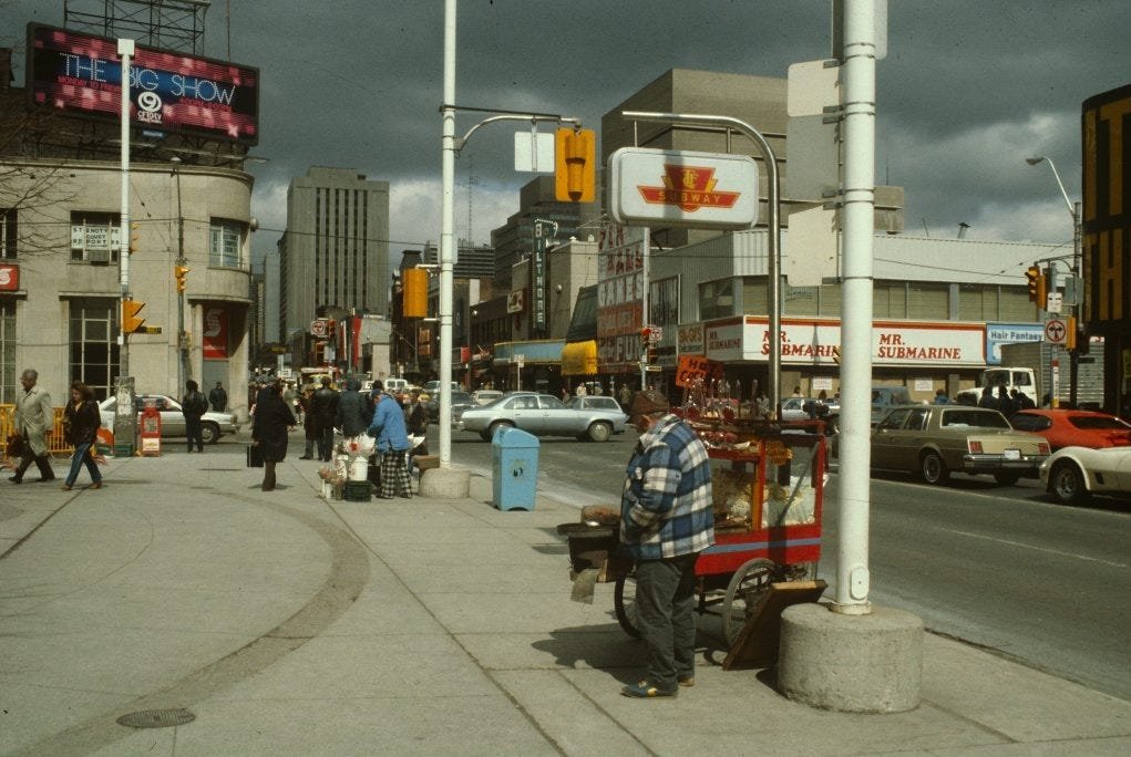 Freedom_worldMk's tweet photo. @entertainpol @realitydocu Hahah that is wishful thinking 😭this is back in the 90s, clean and civilized city. https://t.co/suUwJbKLe2