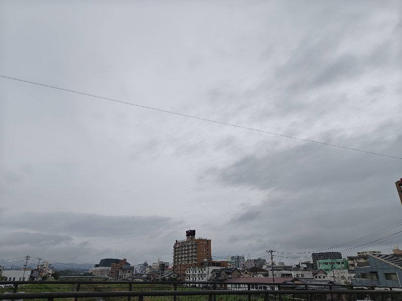 kanbee_one's tweet photo. おはようございます
曇り空☁気温22℃のいわき
9月最終週
今週も頑張ってまいりましょう
#全開朝撮
#イマソラ
#空ネット https://t.co/wFx1KYxCul