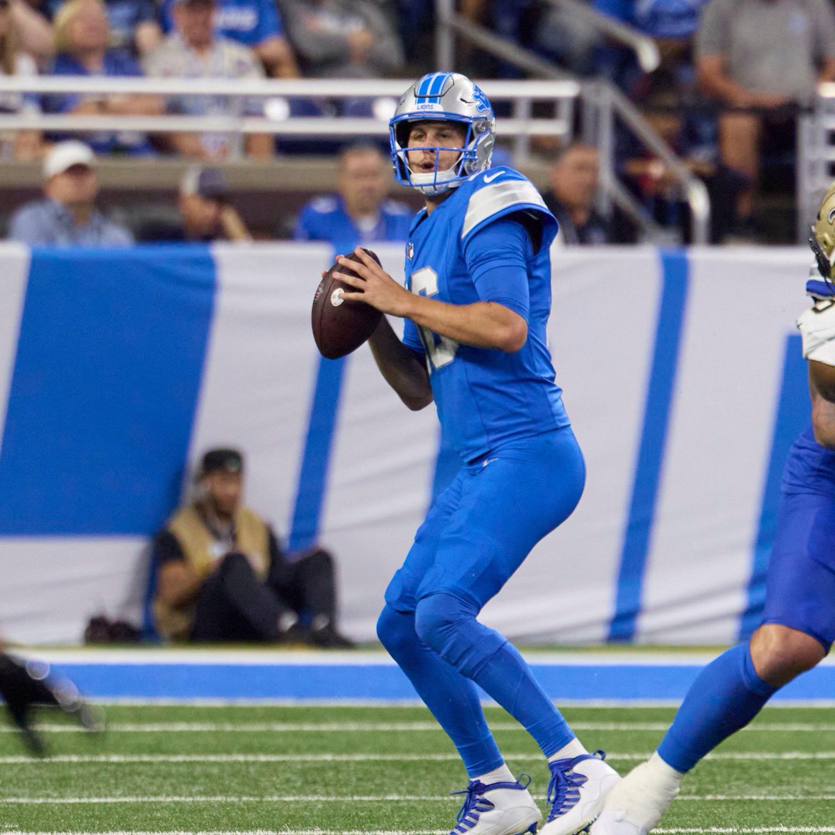 PFF's tweet photo. Most Pass TD with 0 INT this season

Jared Goff                   8
Drew Lock                  4
Marcus Mariota       4 
Geno Smith               4
4 players tied           3 https://t.co/knjvyEfnxt