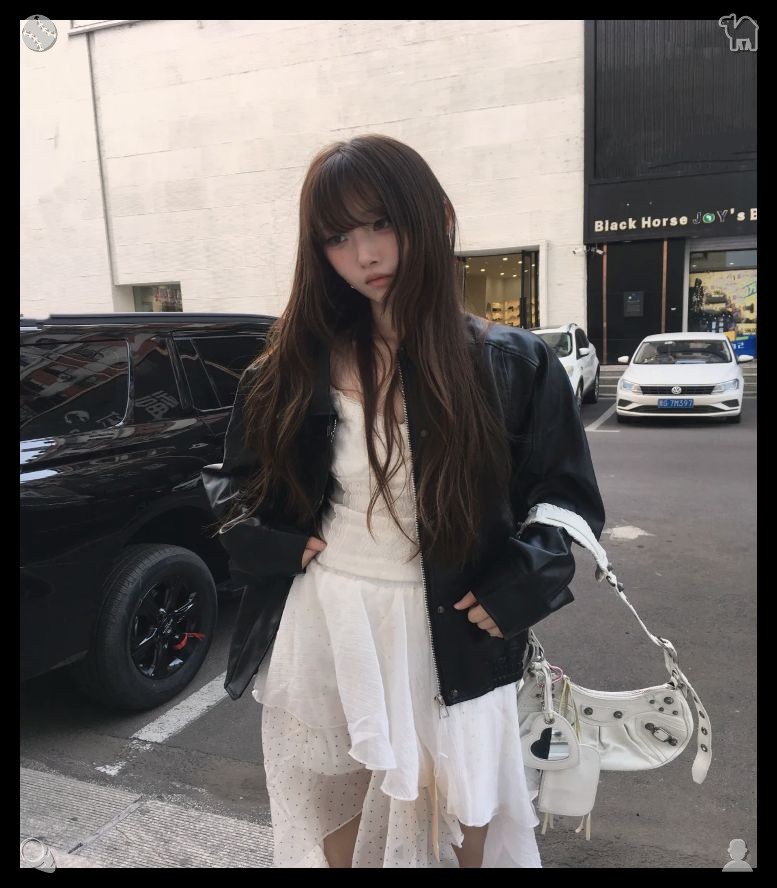 Oh30642832's tweet photo. 🎟Warm-toned photo in the albumThat night, she couldn’t sleep, her mind filled with memories of her father, memories of the day he left, memories of the cold, empty house, memories of the pain, the loneliness, the anger, all of it coming back, all of it fueling her. https://t.co/00t7TxPGfJ