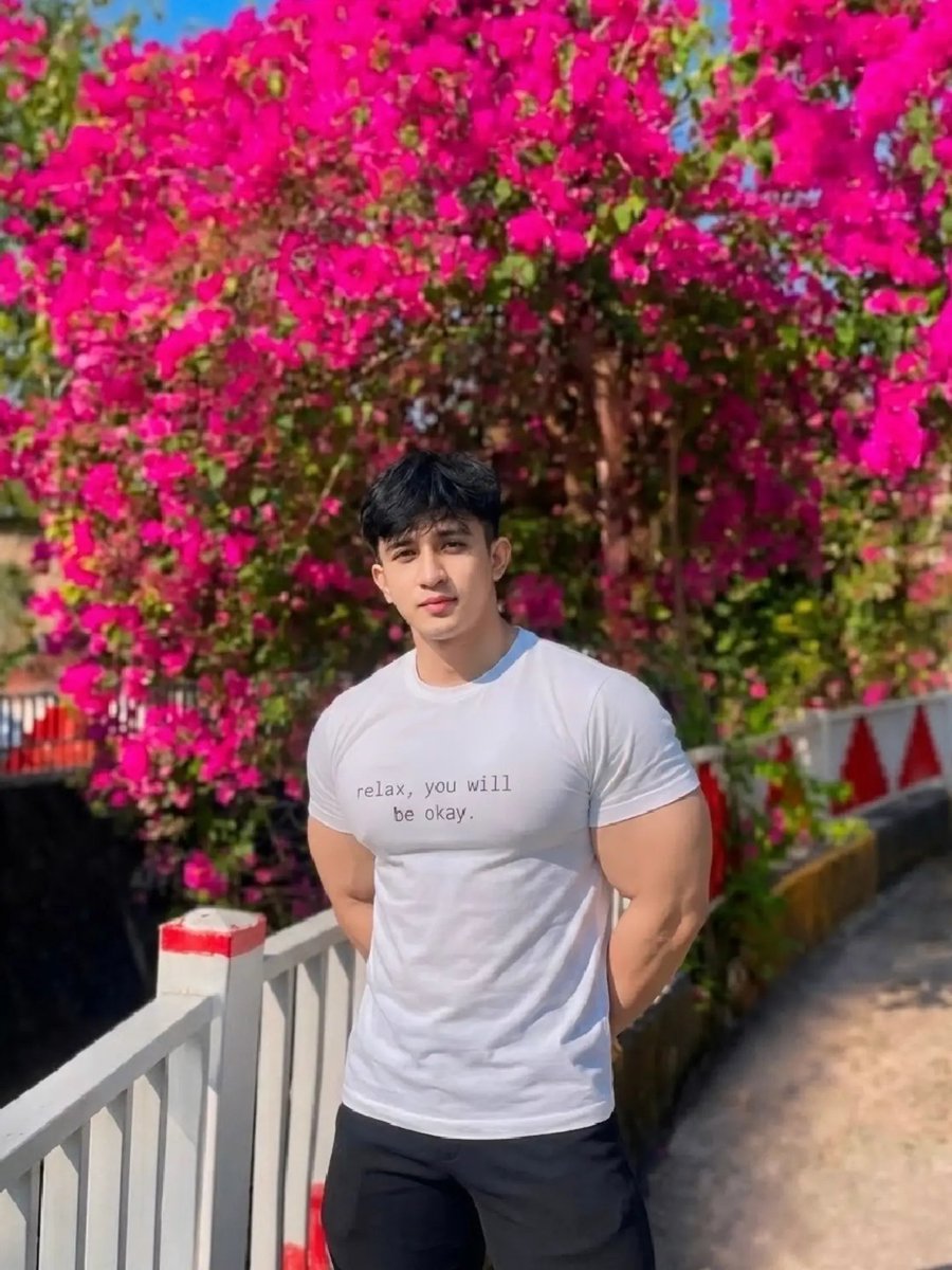 LokiaeroB's tweet photo. Yang panas akan semakin panas 🤫 yang iri makin iriii 🤣 https://t.co/nKbQbuqMCK