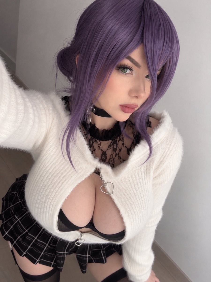 RegenaMcneill's tweet photo. Reze 💣 I’m cute? https://t.co/1hn0x6k6kc