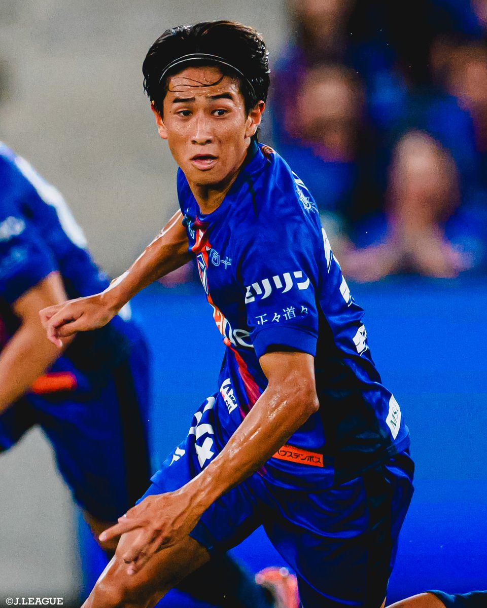 J_League's tweet photo. 🎂 HAPPY BIRTHDAY 🎂

本日9月28日は
V・ファーレン長崎
松本天夢 選手の24歳の誕生日です👏

松本選手、
おめでとうございます🎊

@v_varenstaff
#Ｊリーグ https://t.co/etl2B66PQA