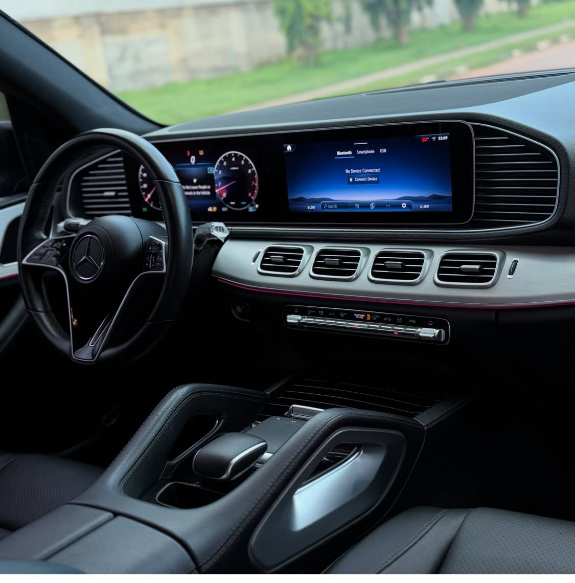 luxurywheelshq's tweet photo. 2024 Mercedes-Benz GLE 450.
Kindly send a DM for further information about this vehicle.
#luxurywheelshq #mercedes #benz #gle450 #cars247 https://t.co/qffsuMKoqe
