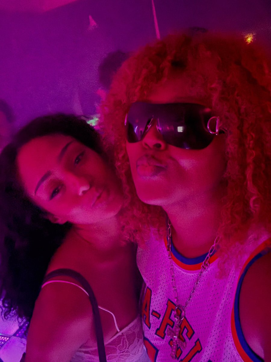 manonloops's tweet photo. Lizzo and Manon in Lizzo’s latest IG post https://t.co/o7Z96QS5nM