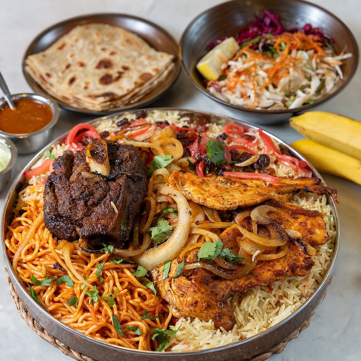 SomHoncho's tweet photo. Wallahi billahi tallahi Somali food is better than morrocan food ! 

God can STRlKE me DEAD if I’m lying ! https://t.co/PixCc9UeiF