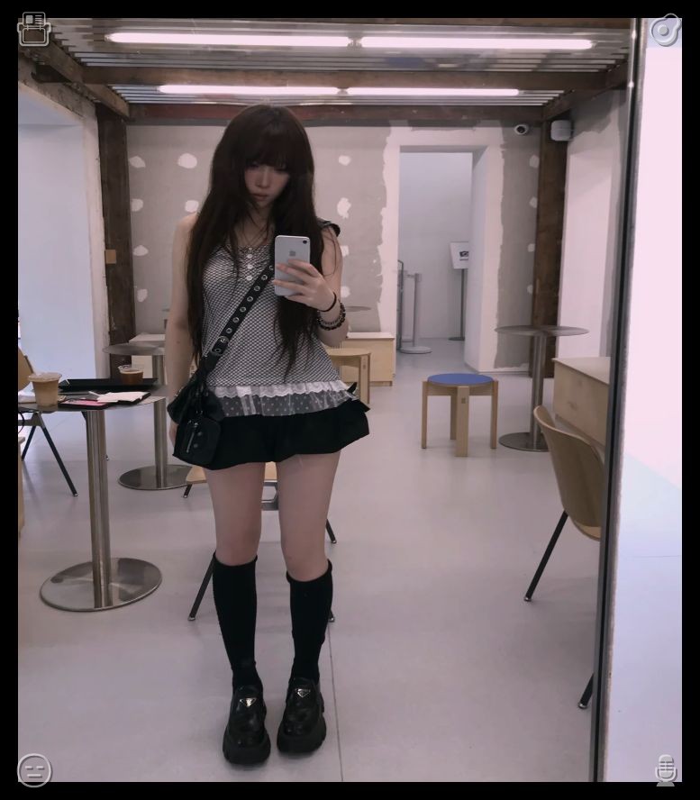 NadhrahRashid's tweet photo. 🐷Quality is our commitment, so we control everything!Hope glows soft inside me as you voice our tiny future plans, optimism walks hand in hand with affection, lighting every uncertain tomorrow ahead. https://t.co/VzZLacaYIO