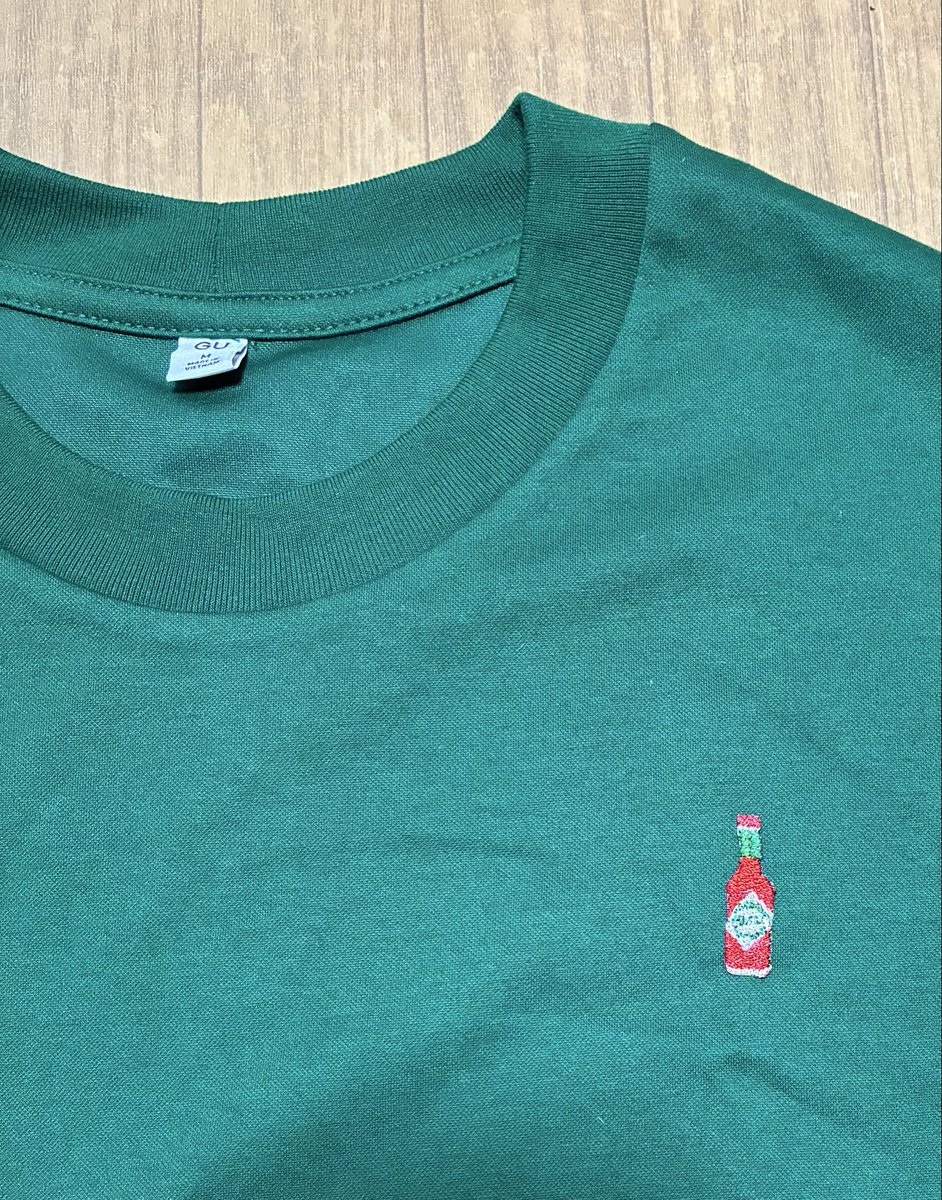 michelle_0819's tweet photo. 長女のＴシャツにタバスコのアップリケ。 https://t.co/c6mYG2jxZ1
