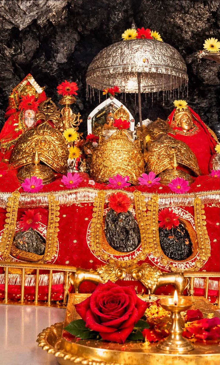 ASingh0404's tweet photo. Jai Mata dukh harni Maa Vaishno Rani 🙌🏻 https://t.co/UjYllGXAyo