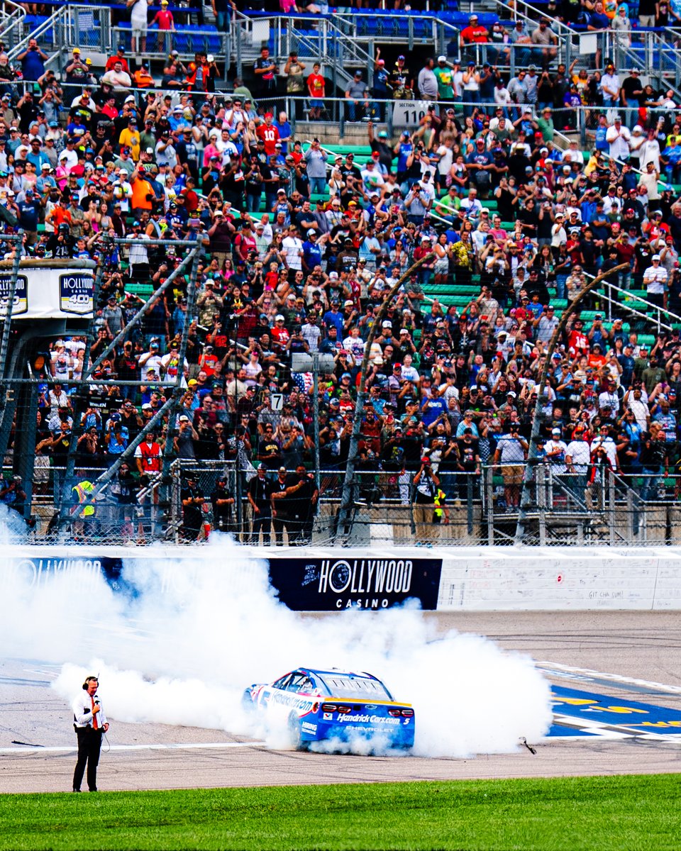 NASCAR's tweet photo. NEWS: Post-race inspection is complete at @kansasspeedway with no issues.

The win is official for @KyleLarsonRacin! https://t.co/lGl0R8YWcP