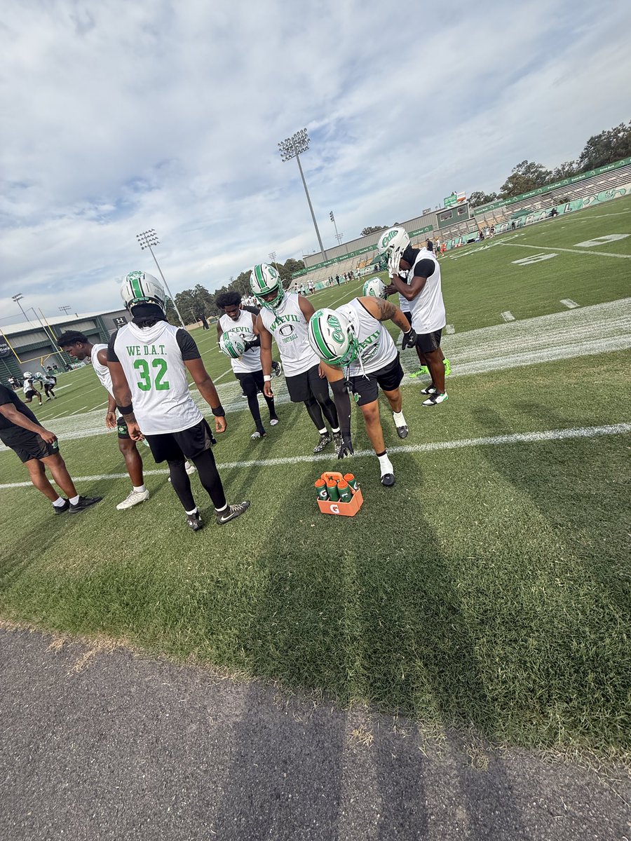 LathanBolden's tweet photo. Had a great time at UAM Saturday thank you for having me @CoachTorrain @WeevilFootball @CoachHenry15  @CoachGGoff @Coach_Mayer @coachjweevils Looking forward to building a relationship with you all #WeDat https://t.co/fgkvcCsFsK