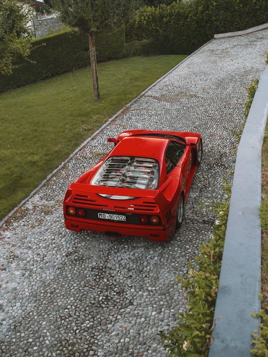 ApexDistrictX's tweet photo. Ferrari F40 🫅🏼 https://t.co/ITw3GuqbGC
