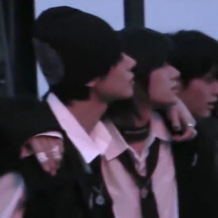 miastarkissed's tweet photo. beomjun emo boyfriends https://t.co/mZBWEz5oXp