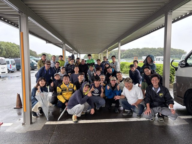 AutoServiceTAKA's tweet photo. 第１２回SASAちゃん走行会
足元の悪い中☔ご参加ありがとー御座いました。
エントリーして頂いて欠席だった皆さんもありがとー御座いました。
自称晴れ男だったんですが今回は本当にゴメンナサイ🙇

１１／１４（土）開催の第１３回SASAちゃん走行会エントリー開始しました。
参加申込お待ちしてます。ヨロシクお願いします🙇

一緒に楽しみましょう❗

案内ページ
https://t.co/WWH1RVx0Wz

申込フォーム
https://t.co/9CP1aht2ib